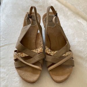 Muss Sandals - like new